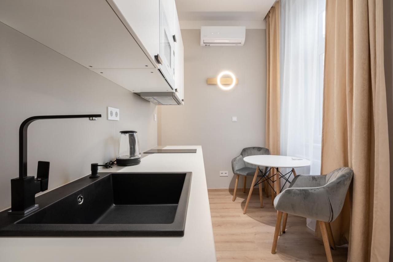N36- Boutique Apartments, Best Location, By Bqa บูดาเปสต์ ห้อง รูปภาพ
